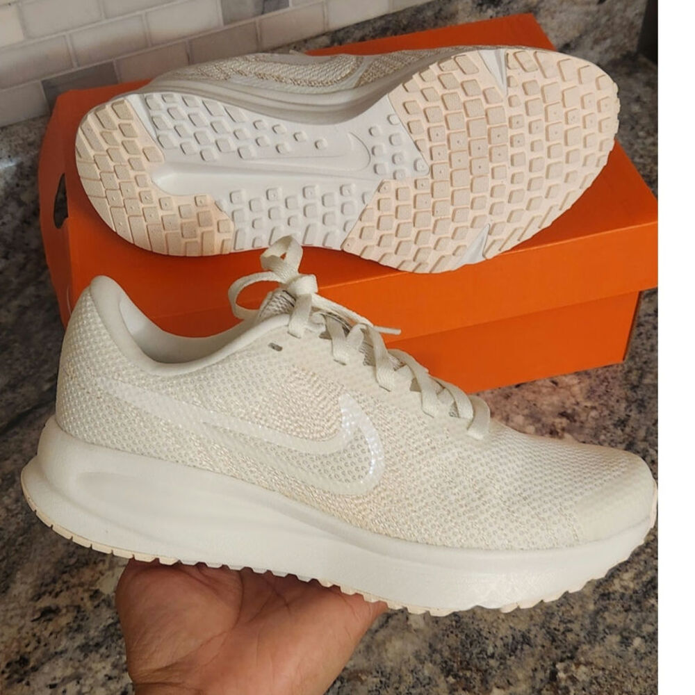 Nike Run Defy Women's Running Shoes Size 6.5 Sail Summit White HM9593-107 NIB